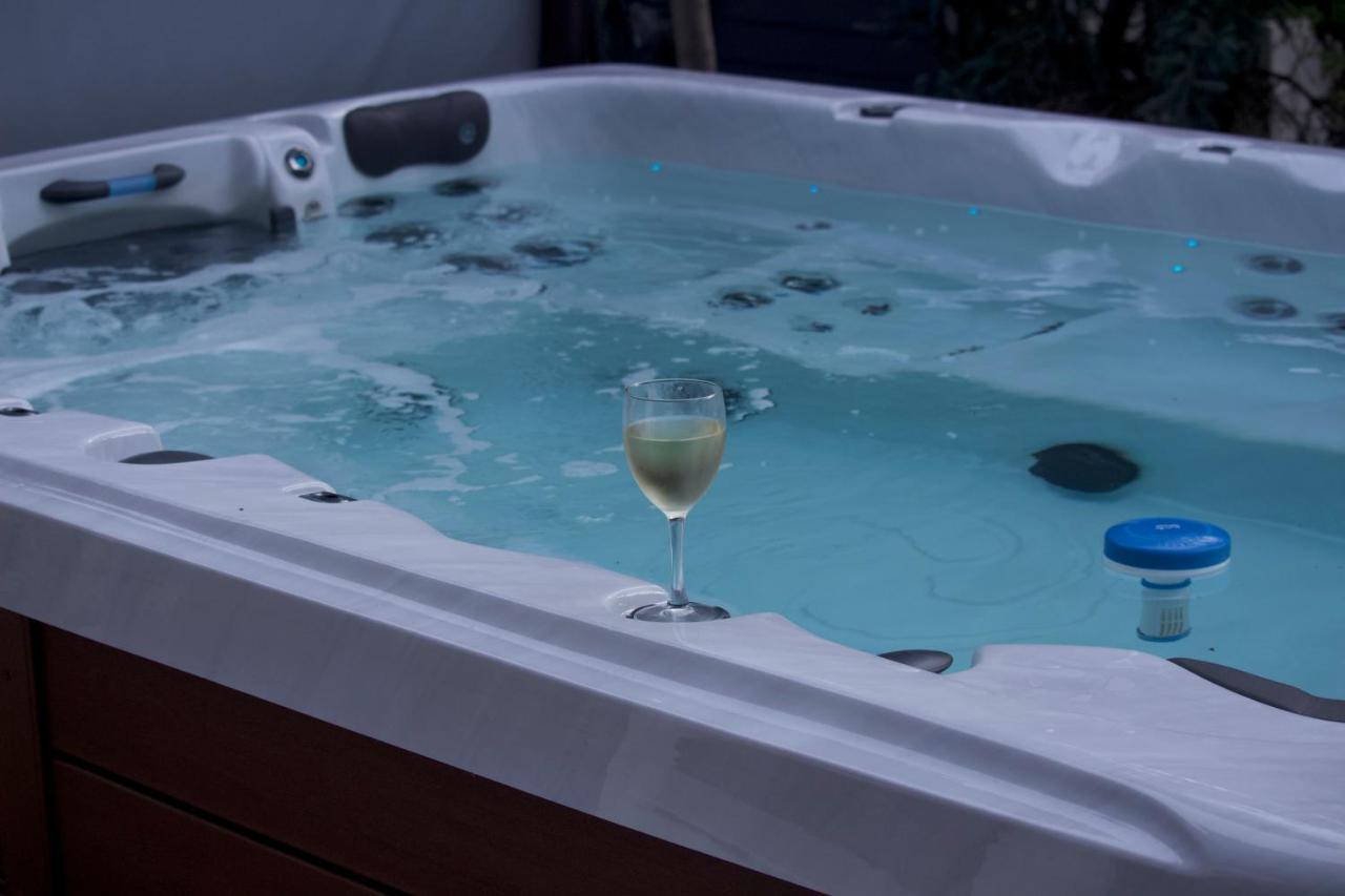 Whistler Alpine Chalet Retreat & Wellness 빌라 외부 사진