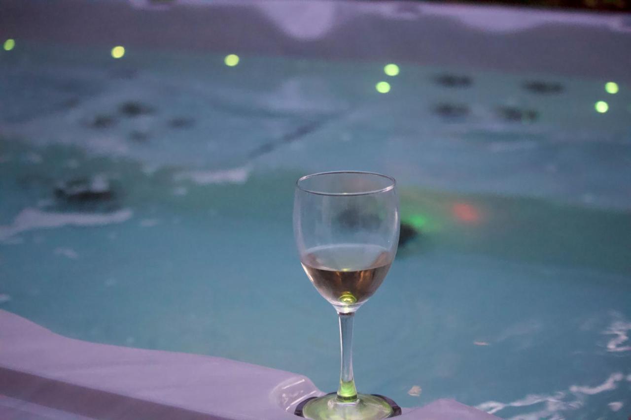 Whistler Alpine Chalet Retreat & Wellness 빌라 외부 사진