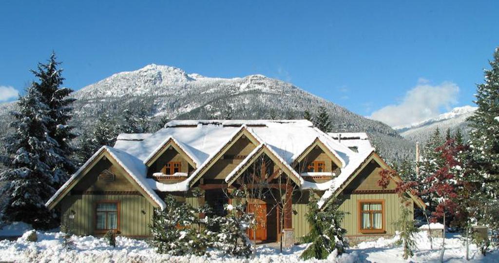 Whistler Alpine Chalet Retreat & Wellness 빌라 외부 사진