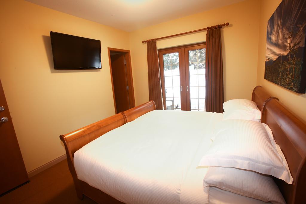 Whistler Alpine Chalet Retreat & Wellness 빌라 외부 사진