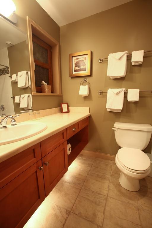 Whistler Alpine Chalet Retreat & Wellness 빌라 객실 사진