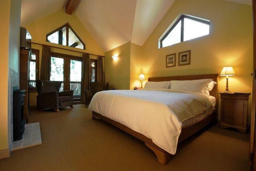 Whistler Alpine Chalet Retreat & Wellness 빌라 외부 사진