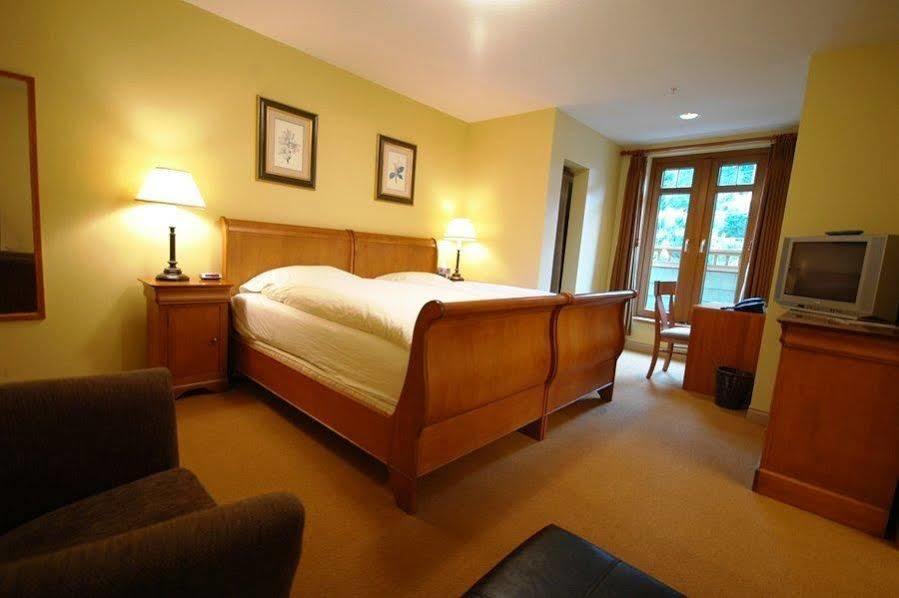 Whistler Alpine Chalet Retreat & Wellness 빌라 객실 사진